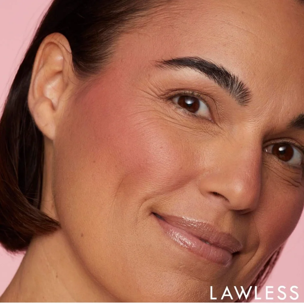 💛 2/$25 LAWLESS Make Me Blush Talc-Free Velvet Blush - Indian Summer